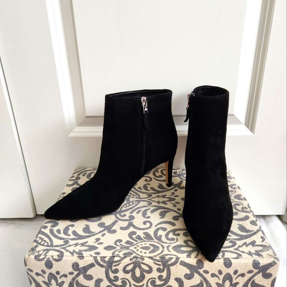 Sam Edelman Black Suede Pointed Toe Ankle Boots